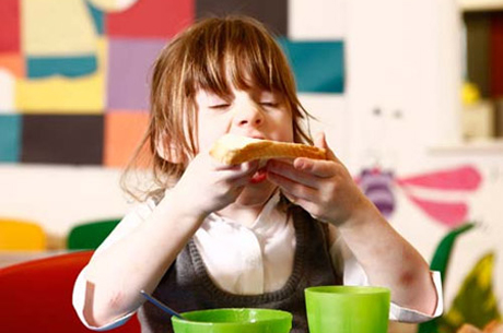Görsel Medya Çocukların Yeme İçme Davranışlarını Etkiliyor!
