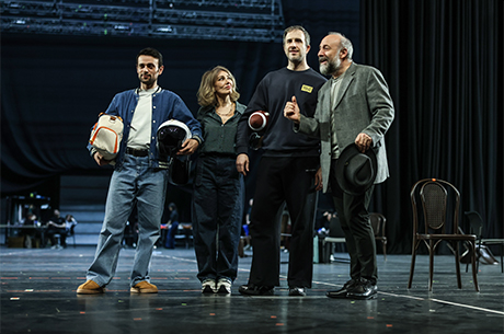 Halit Ergen� ve Zerrin Tekindor �lk Kez Ayn� Sahnede!