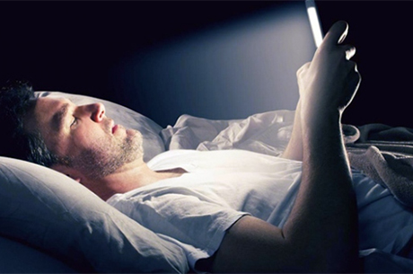 Elektronik Cihazlar Uykusuzlua Neden Olabilir